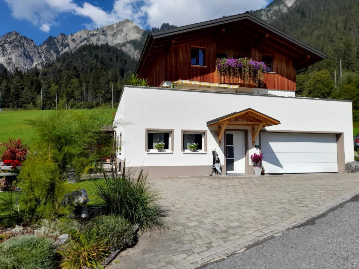 Appartamento Haus Adrian Wald am Arlberg Esterno foto